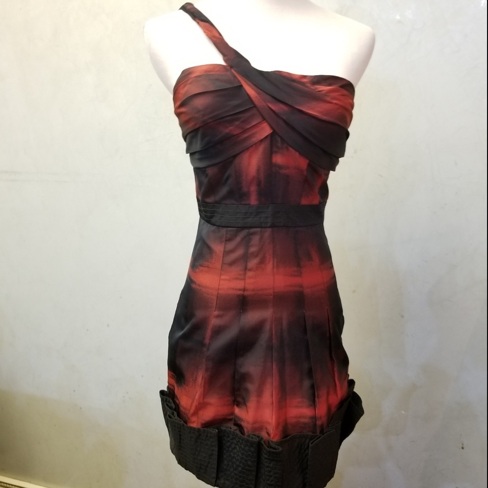 BCBGMAXAZRIA off the shoulder tie-dyed dress women's size 2 (K15)
